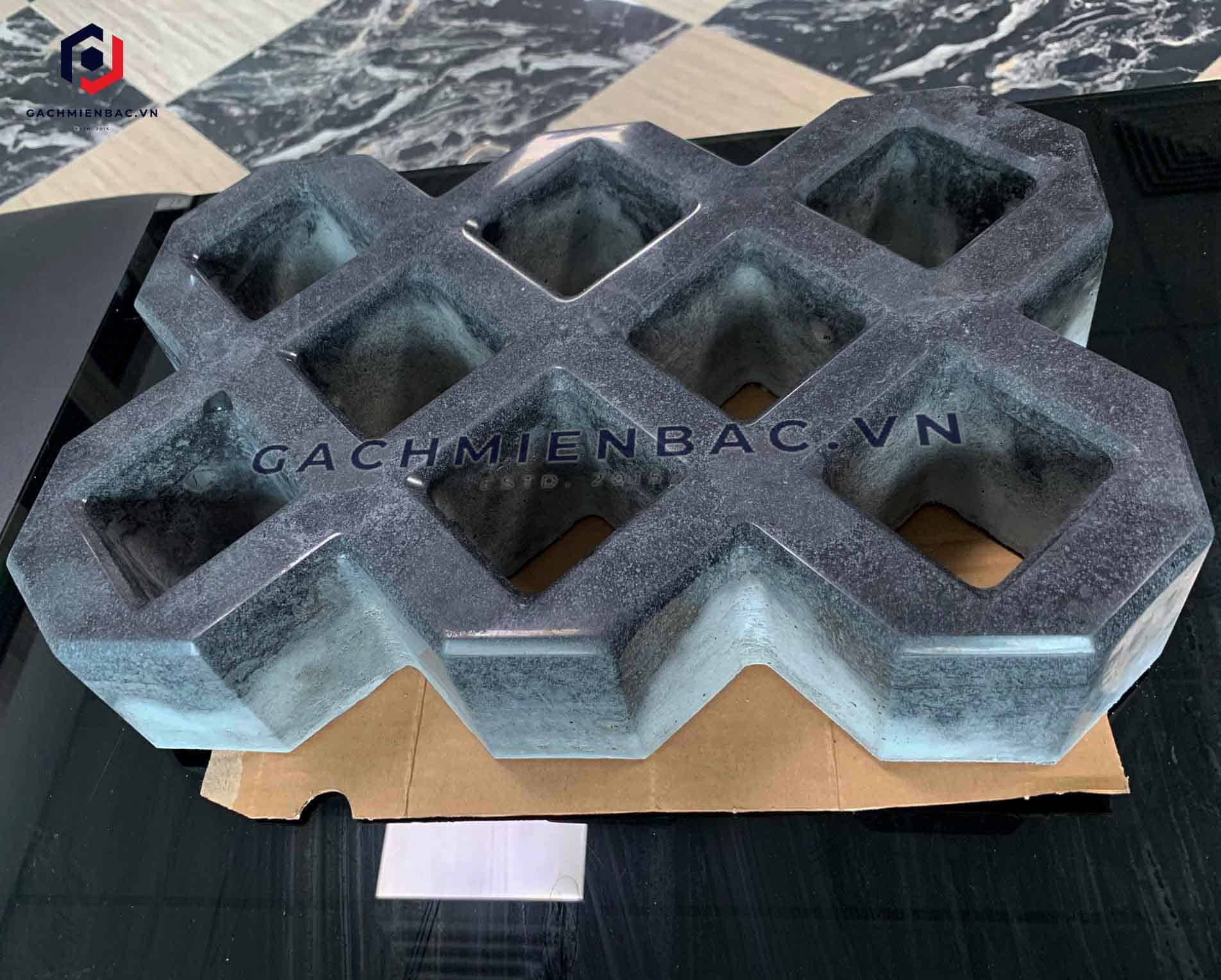Gạch trồng cỏ rất bền chắc