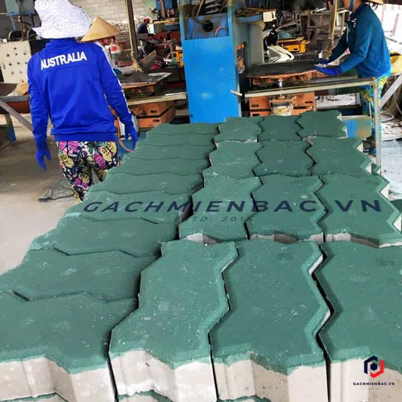 Gạch Ziczac tự chèn màu xanh